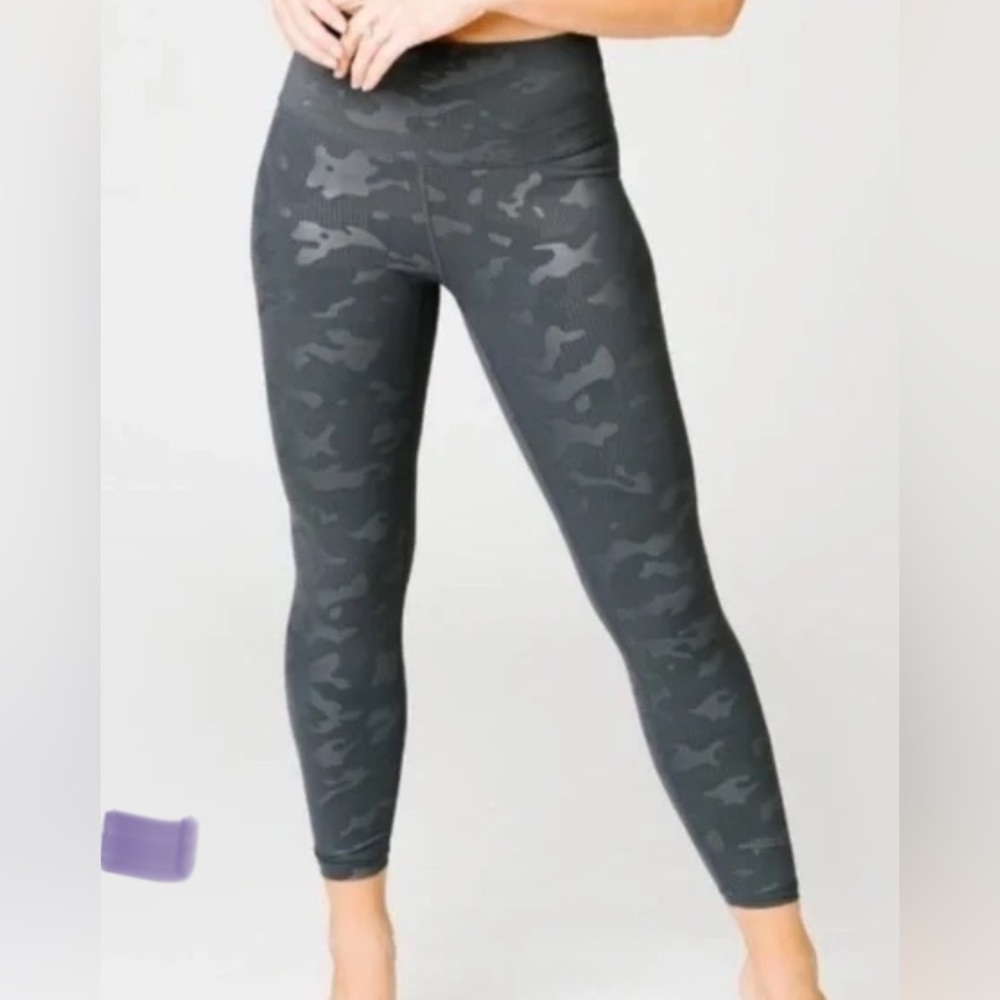 ZYIA Active women’s size 4 Luxe leggings